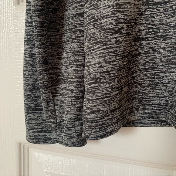 Under Armour Women's Black UA Tech Twist Long Sleeve Hoodie - Size Medium - Picture 8 of 9